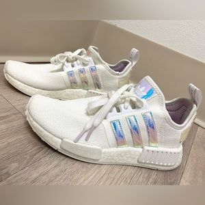 Womens Adidas NMD R1 white shoes w/ iridescent accents, size 7, like new ✨